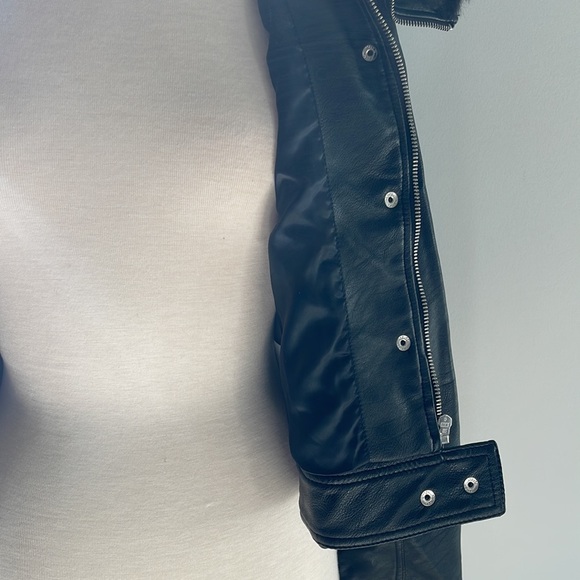 ABERCROMBIE & FITCH | VEGAN LEATHER JACKET - Picture 10 of 14